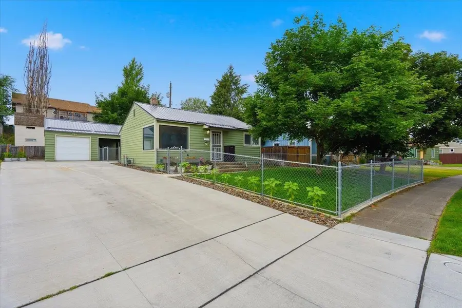 5911 N Braeburn Dr, Spokane, WA 99205 - #2