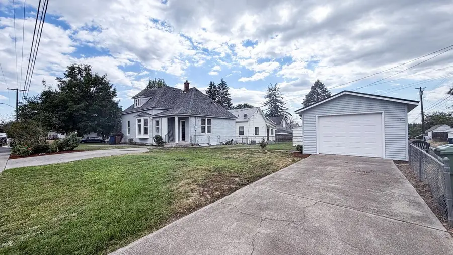 304 W Shannon Ave, Spokane, WA 99205 - #3