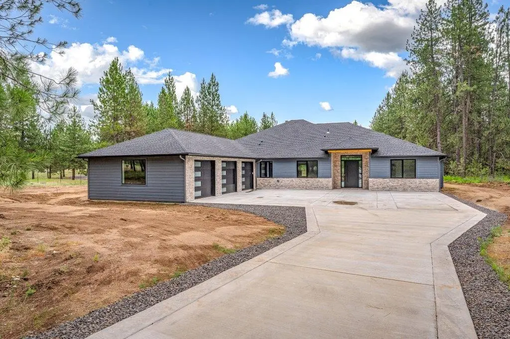 1015 W Montgomery Rd, Deer Park, WA 99006 - #1