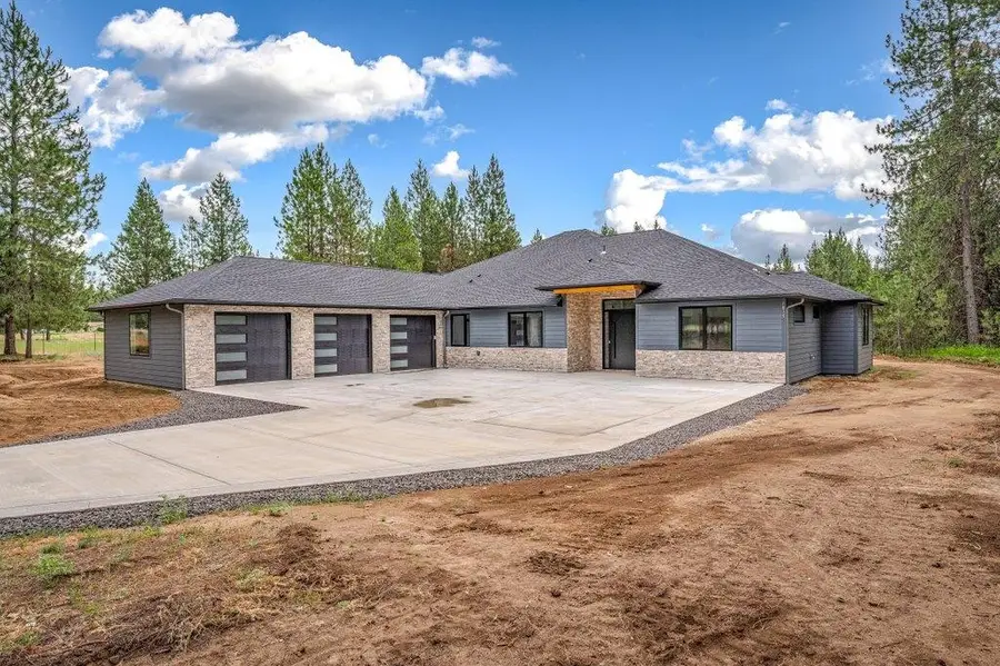 1015 W Montgomery Rd, Deer Park, WA 99006 - #3