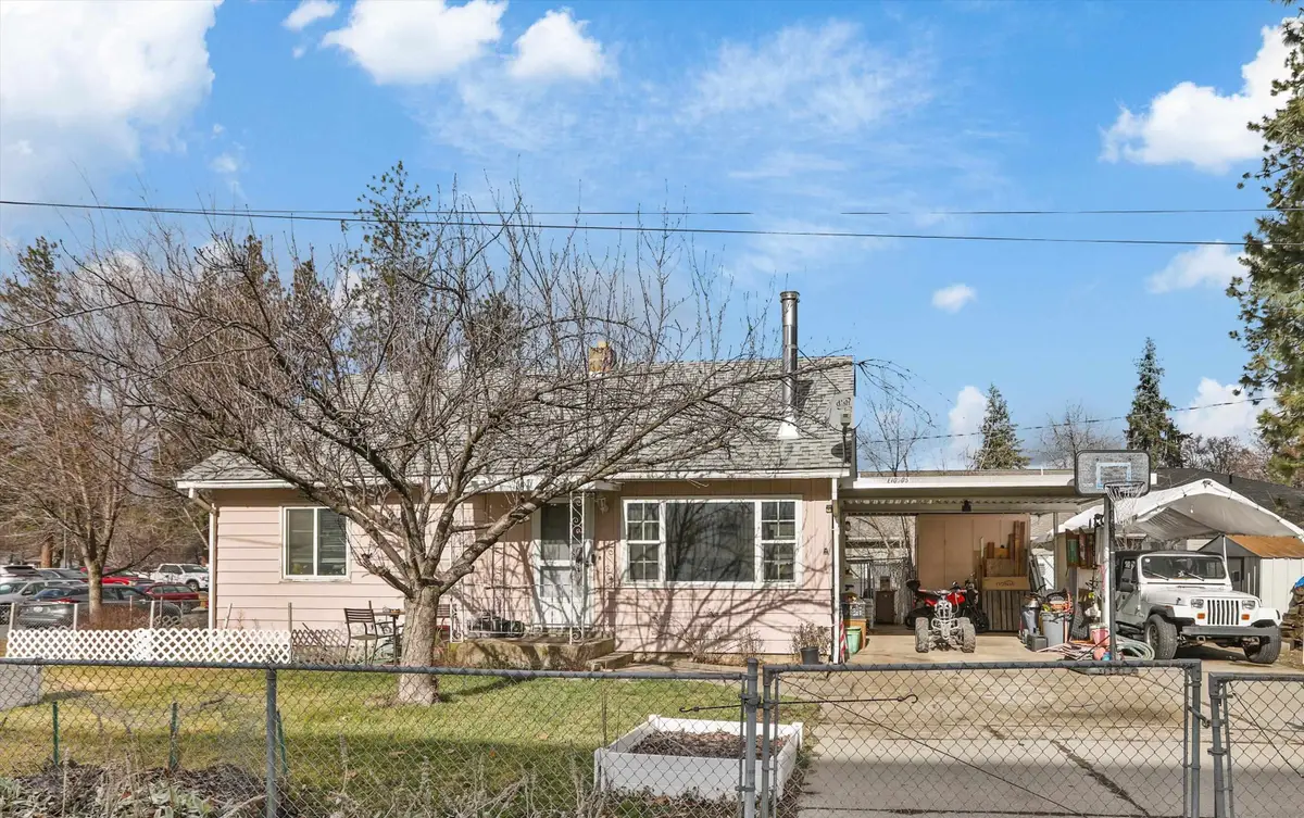 10505 E 10th Ave, Spokane Valley, WA 99206 - #1