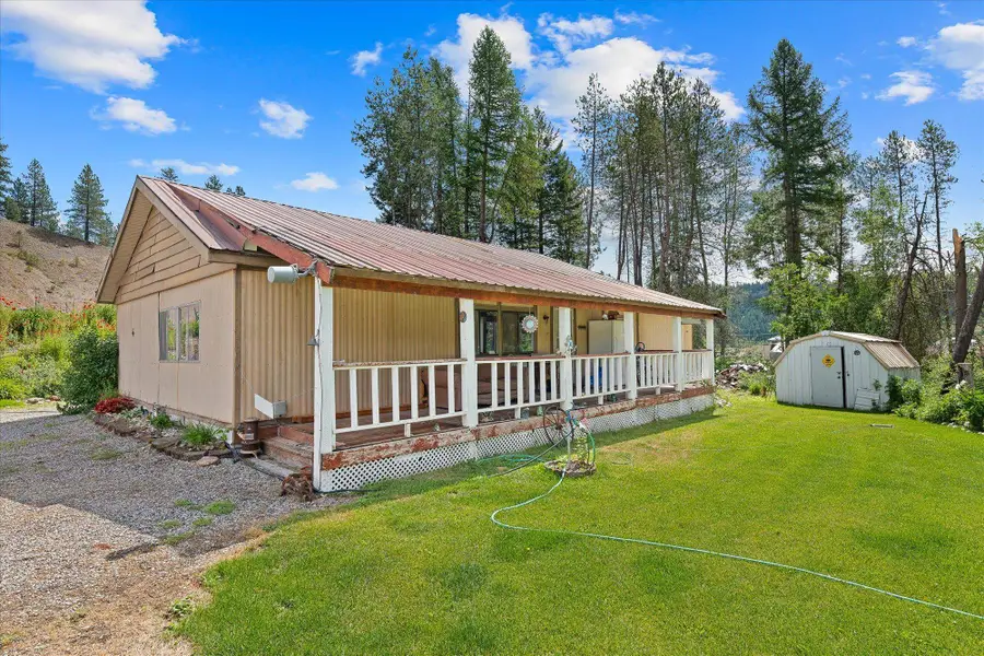 4326 Springdale Hunters Rd, Springdale, WA 99173 - #2