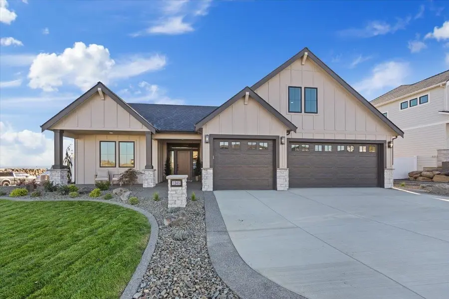 1305 S Manifold Rd, Spokane Valley, WA 99016 - #2