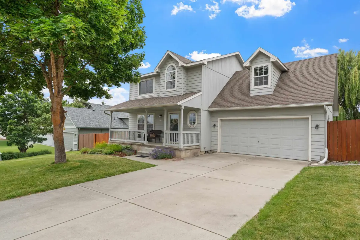 624 Golden Hills Dr, Cheney, WA 99004 - #1