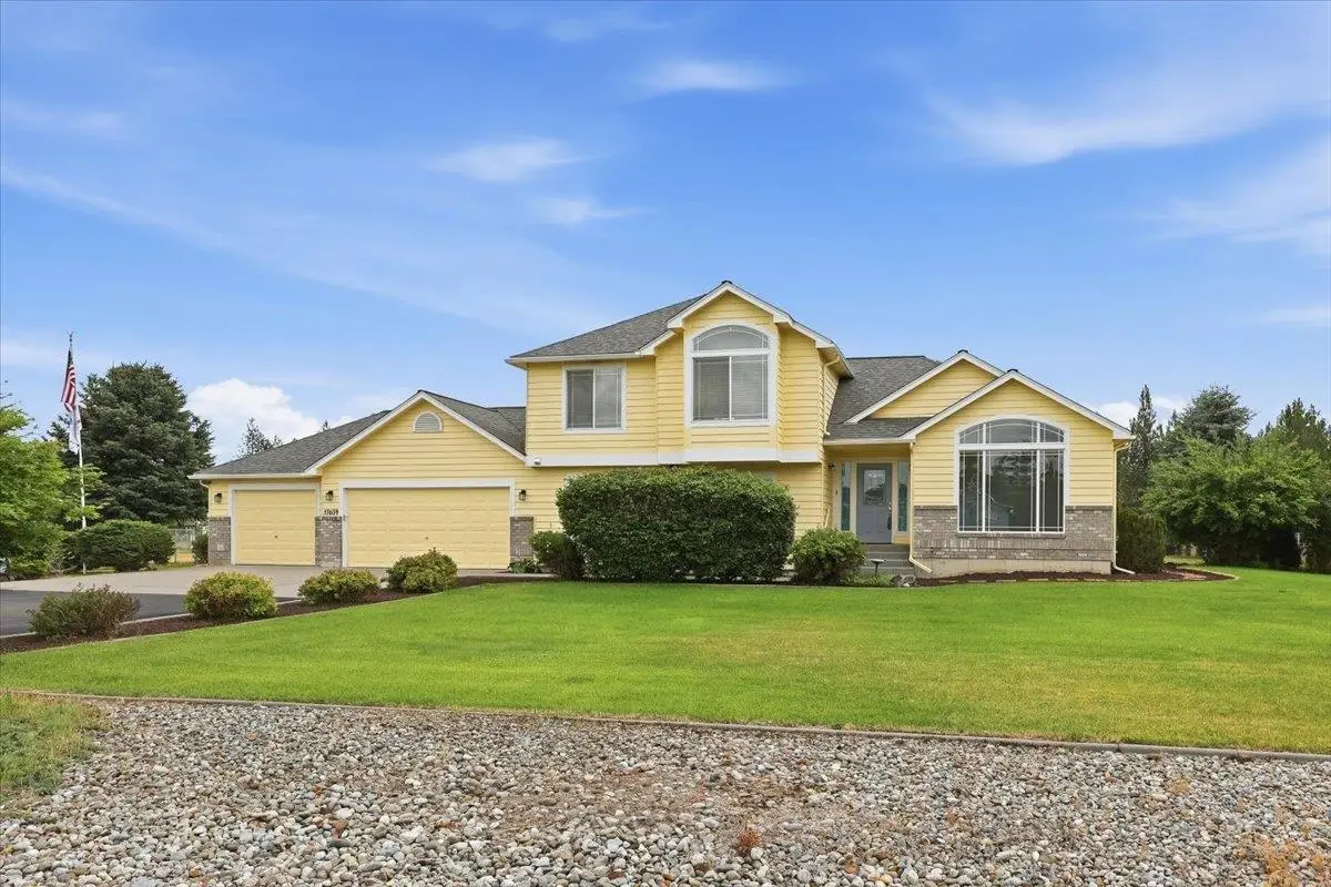 17659 N Sunnyvale Dr, Nine Mile Falls, WA 99026 - #1