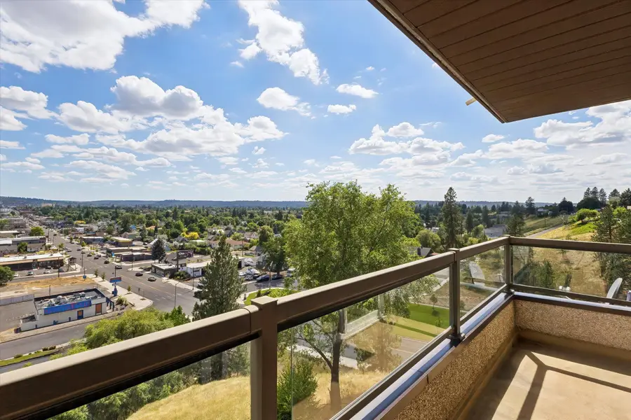 935 W Glass Ave #202, Spokane, WA 99205 - #2