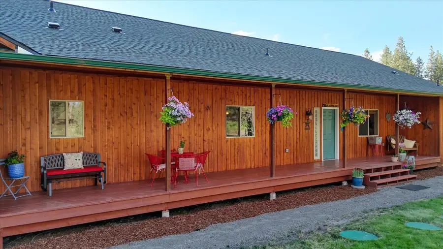 1329 W Paradise Rd, Spokane, WA 99224 - #3