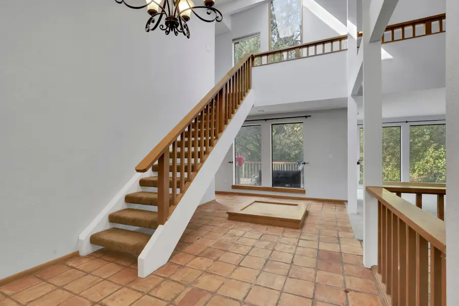 821 S Azalea Dr, Spokane, WA 99224 - #3