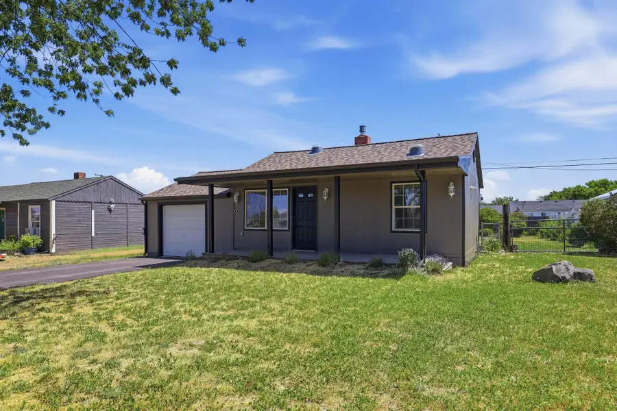 1107 S Lundstrom St, Airway Heights, WA 99001 - #2