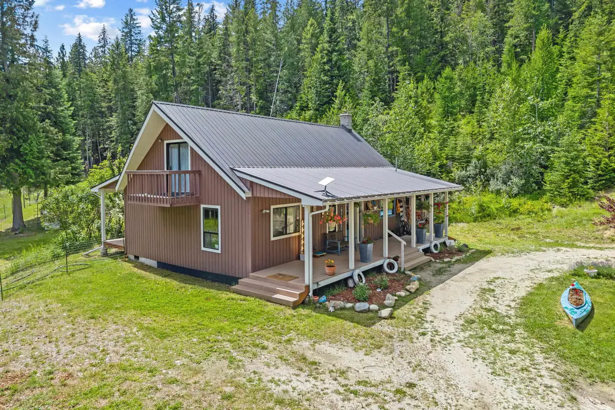 421 N Pickett Rd, Ione, WA 99139 - #1