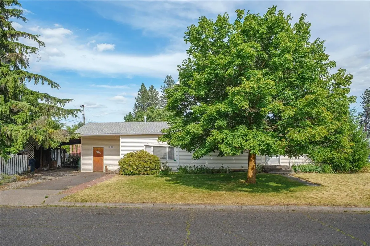 3706 N Belt St, Spokane, WA 99205 - #1