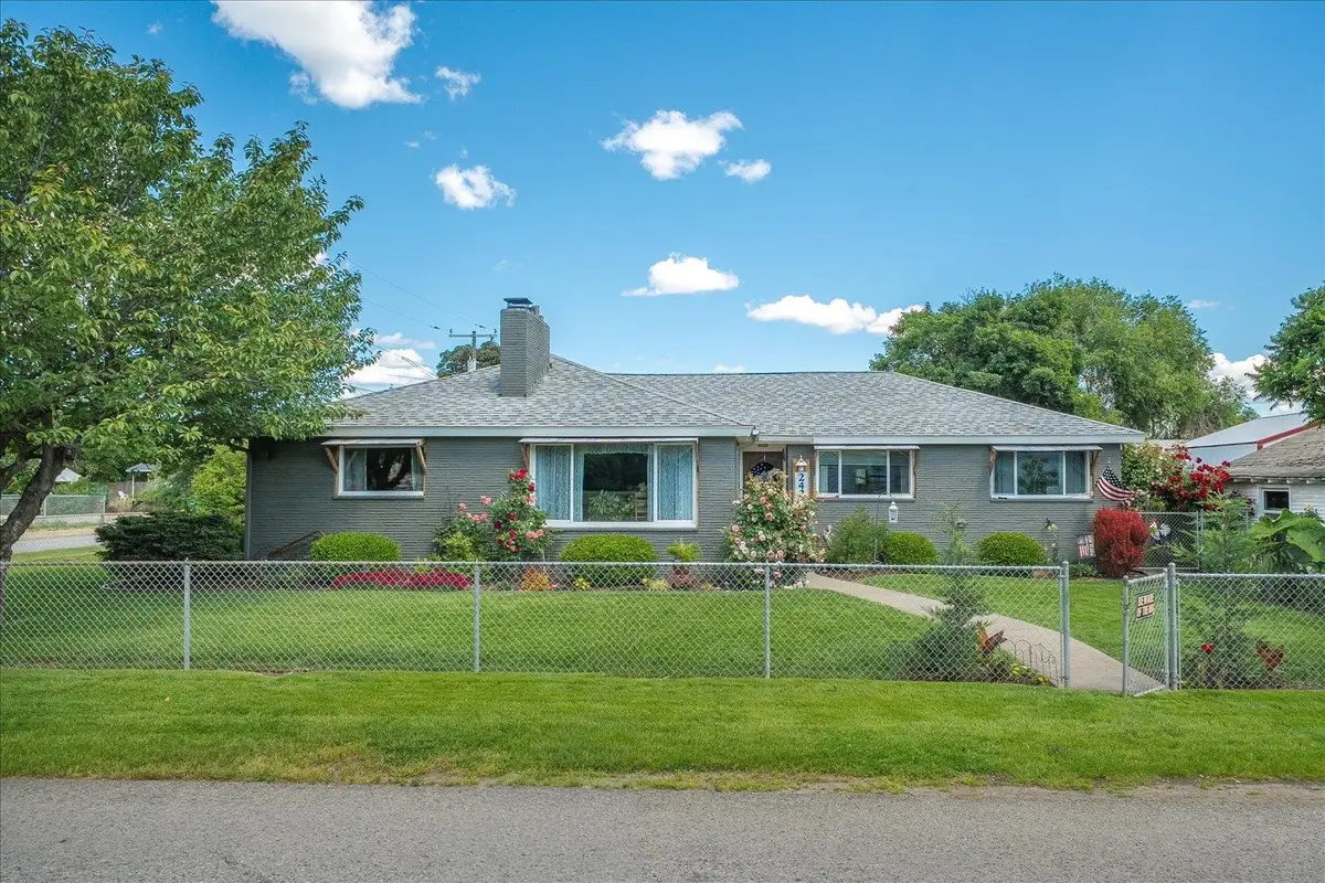 2424 N Coleman Rd, Spokane Valley, WA 99212 - #1