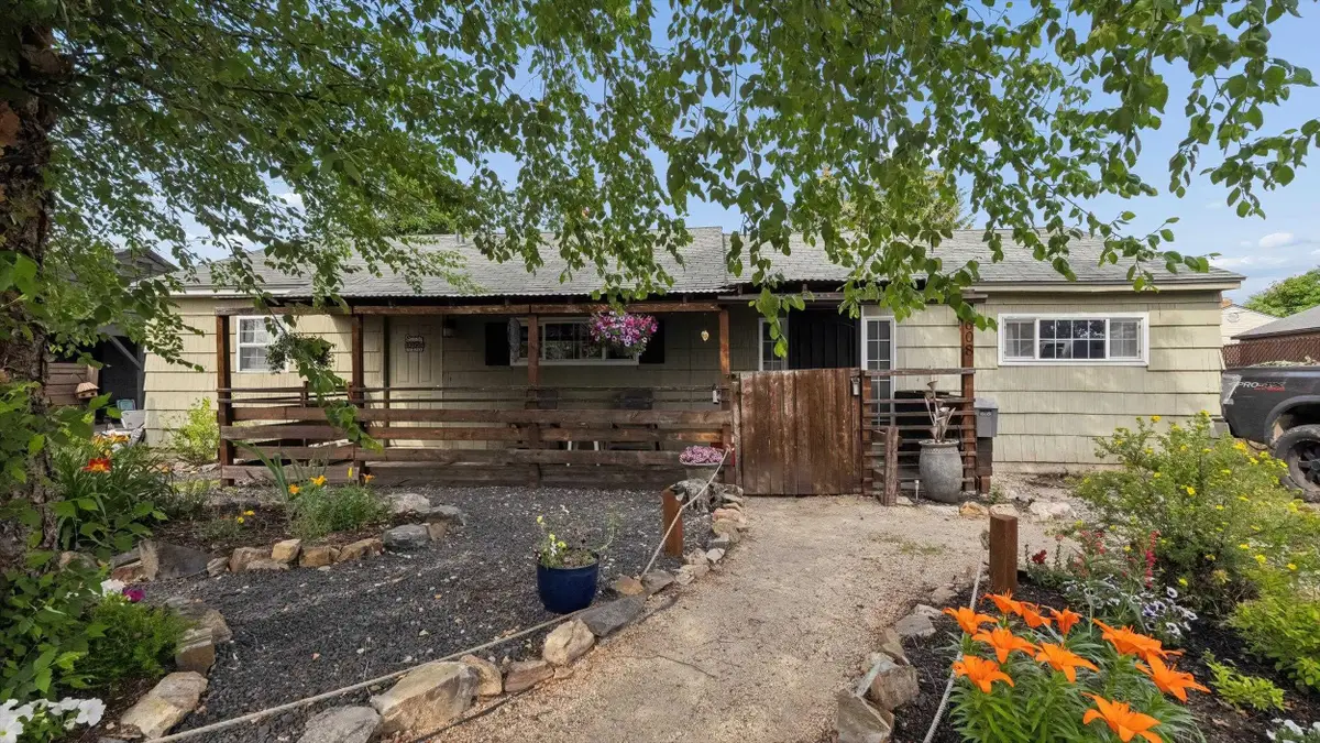 4608 N Windsor Dr, Spokane, WA 99205 - #1