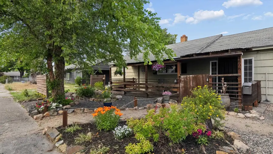 4608 N Windsor Dr, Spokane, WA 99205 - #3