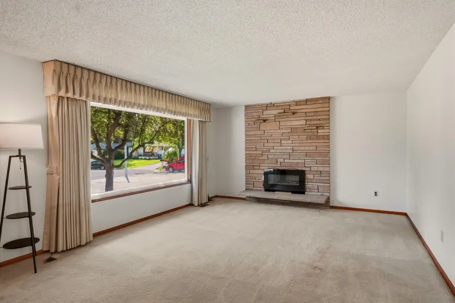 11824 N Madison St, Spokane, WA 99218 - #3