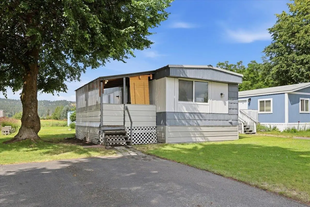 22105 E Wellesley Ave, Otis Orchards, WA 99027 - #1