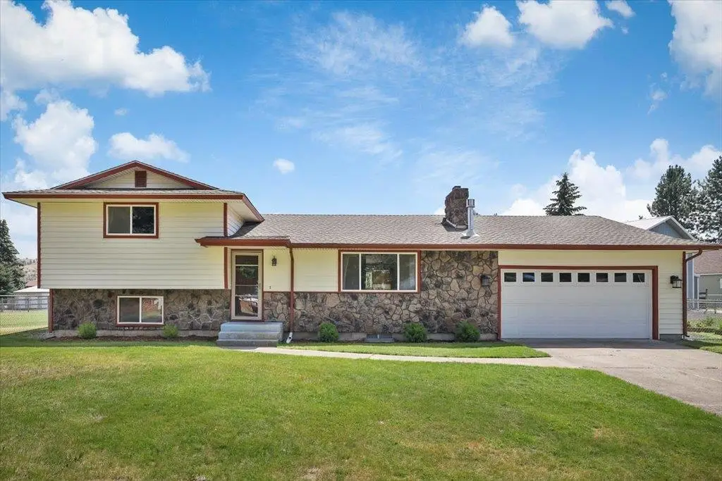 509 S Cavalier Ct, Greenacres, WA 99016 - #1