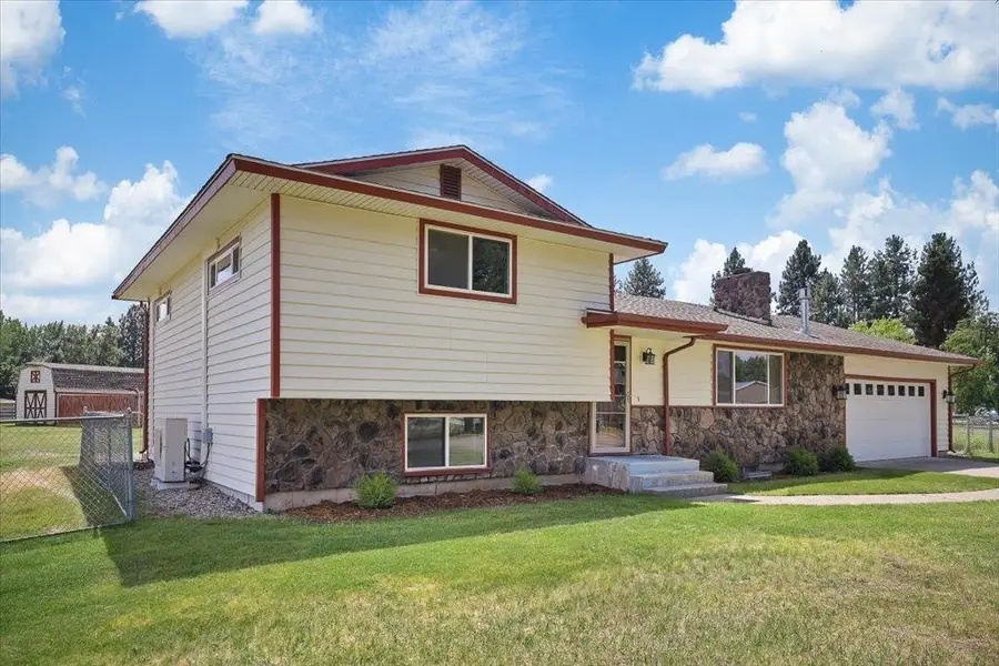 509 S Cavalier Ct, Greenacres, WA 99016 - #2