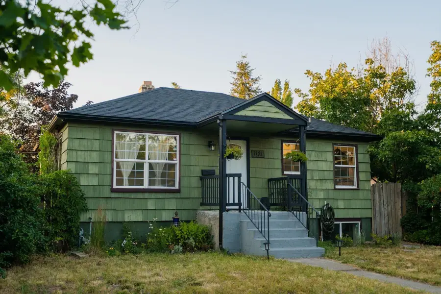 1121 E Carlisle Ave, Spokane, WA 99207 - #2