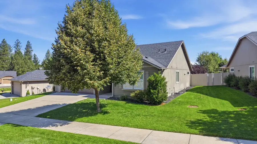 2209 S Lloyd Ct, Spokane, WA 99223 - #3
