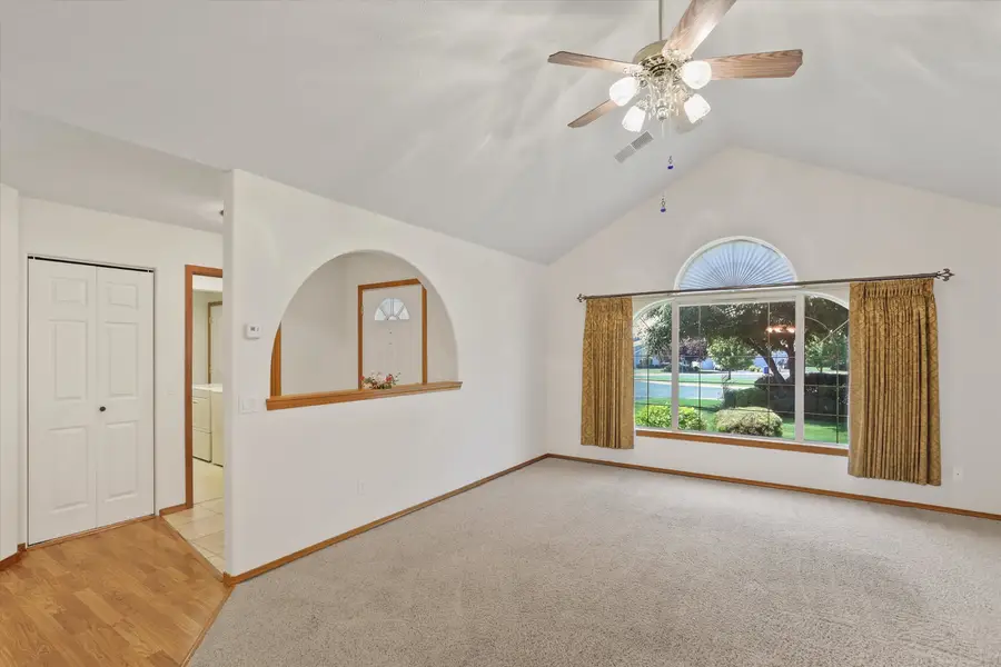 902 N Golden Ct, Medical Lake, WA 99022 - #2