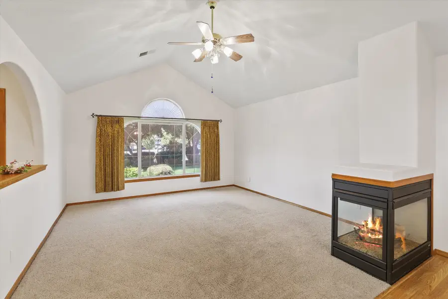 902 N Golden Ct, Medical Lake, WA 99022 - #3