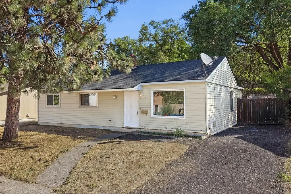 6012 N Greenwood Blvd, Spokane, WA 99205 - #1