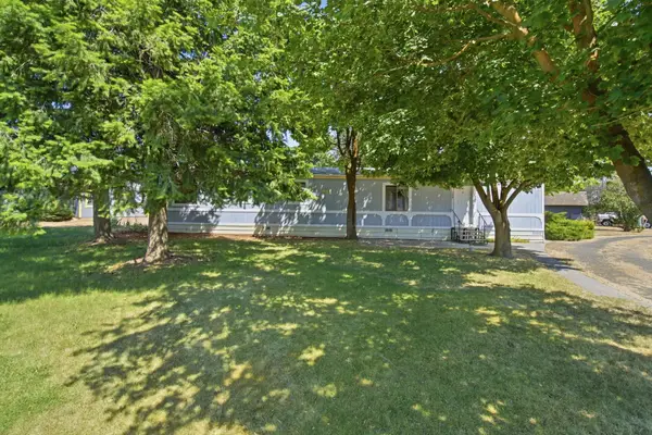 209 S Clark Ave, Lacrosse, WA 99143