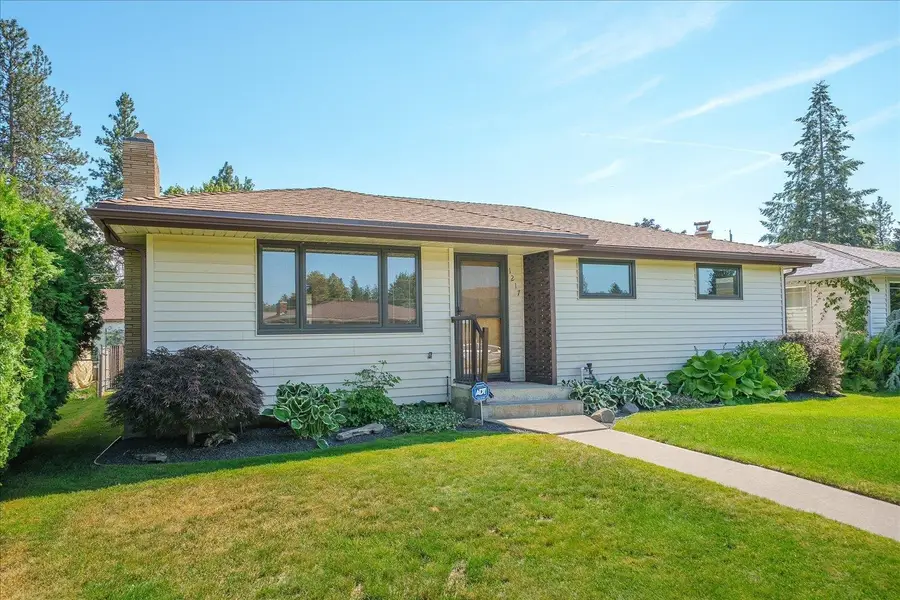 1217 W Central Ave, Spokane, WA 99205 - #2