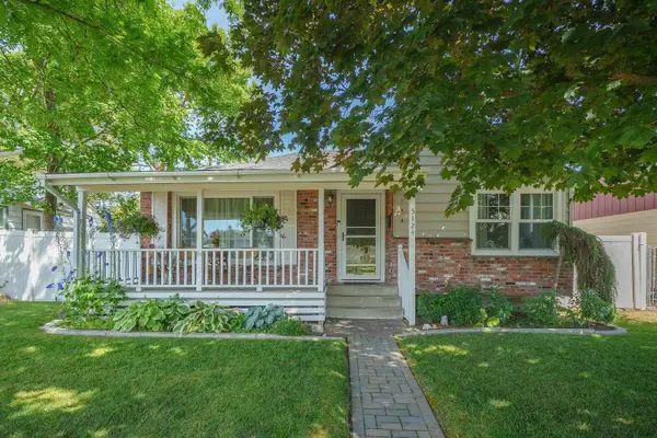 5124 N Oak St, Spokane, WA 99205