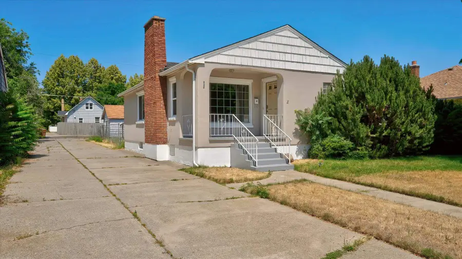 1217 E Mission Ave, Spokane, WA 99202 - #2