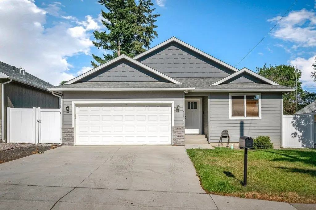 2934 N Altamont St, Spokane, WA 99207 - #1