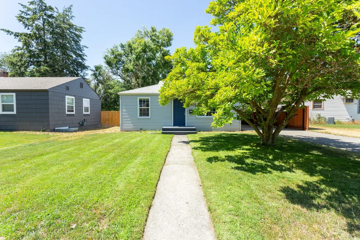 5709 N Cochran St, Spokane, WA 99205 - #1