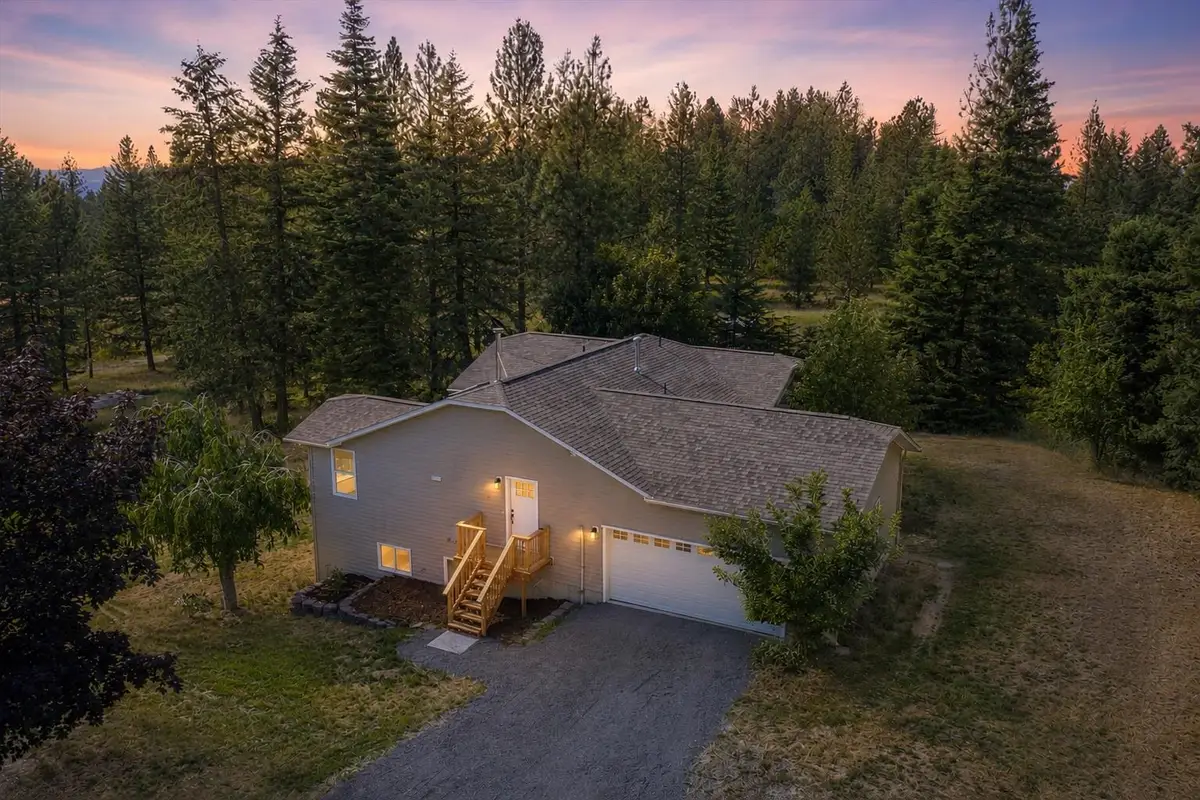 15519 E Tallman Rd, Chattaroy, WA 99003 - #1
