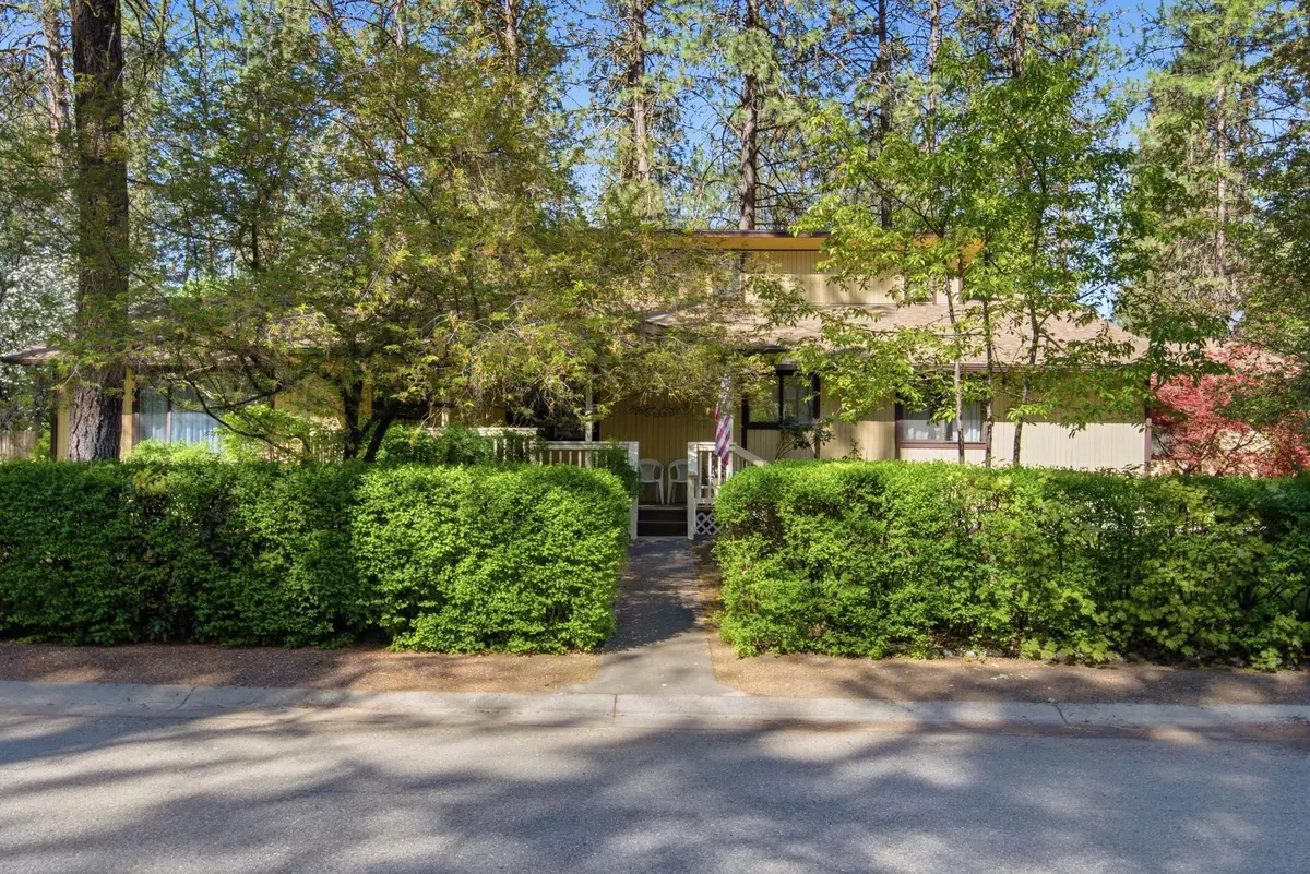 9313 N Ellenwood Ct, Nine Mile Falls, WA 99026 - #1