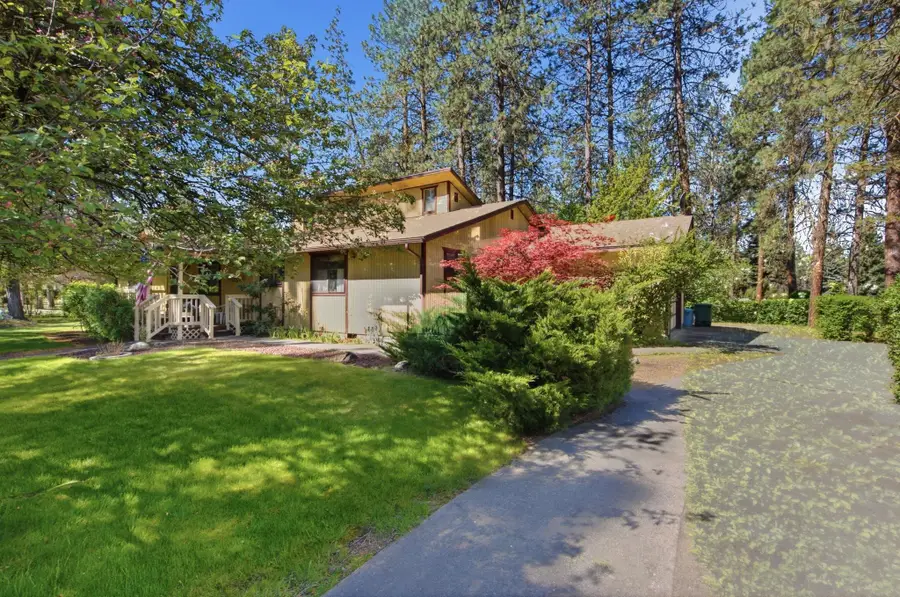 9313 N Ellenwood Ct, Nine Mile Falls, WA 99026 - #2