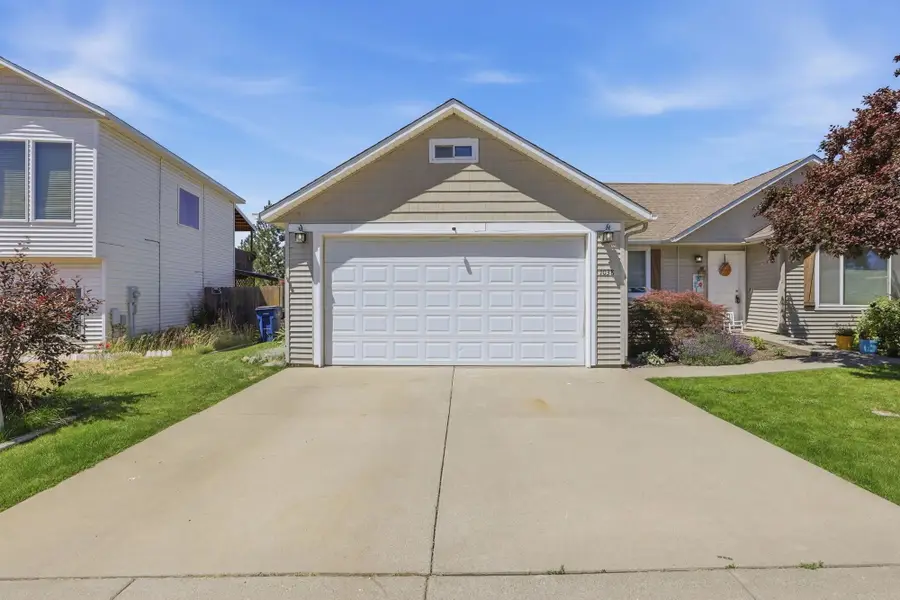 1038 S West Dr, Airway Heights, WA 99001 - #3