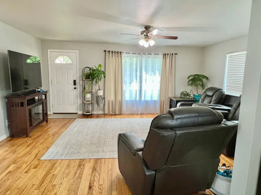 8424 E Valleyway Ave, Spokane Valley, WA 99212 - #2