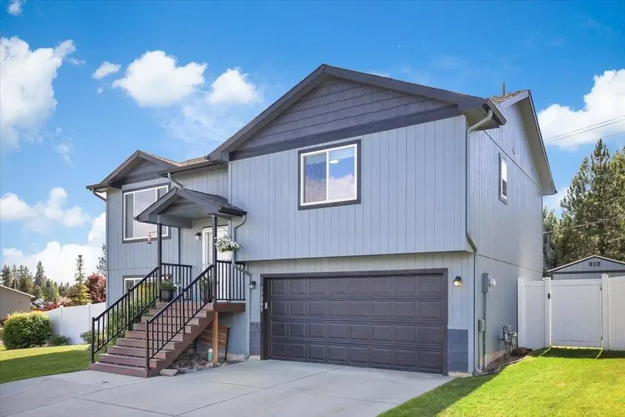 17205 N Dakota Ln, Colbert, WA 99005 - #2