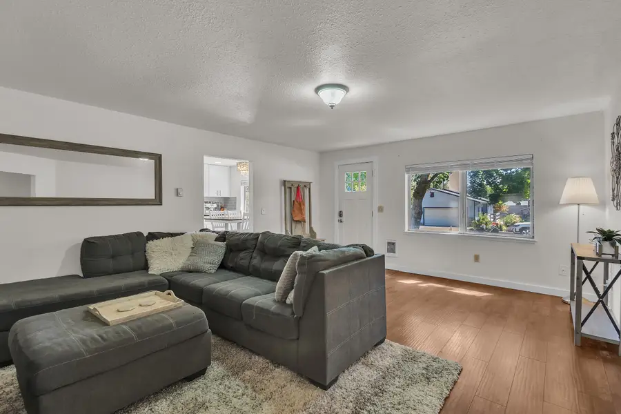 304 N 4th St, Cheney, WA 99004 - #3