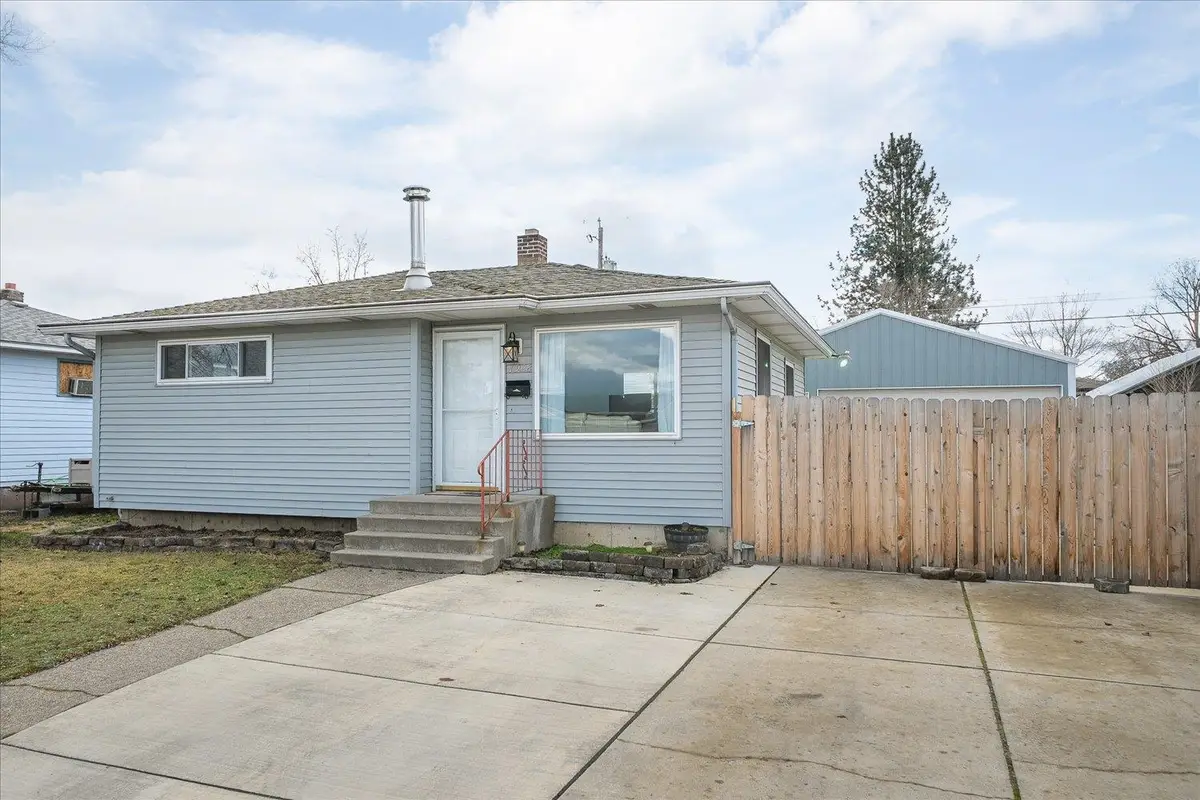 1928 E Decatur Ave, Spokane, WA 99208 - #1