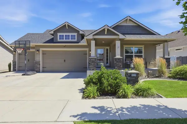 17217 E 17th Ave, Greenacres, WA 99016
