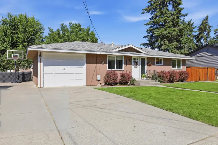 1003 N Warren Rd, Spokane Valley, WA 99216 - #2