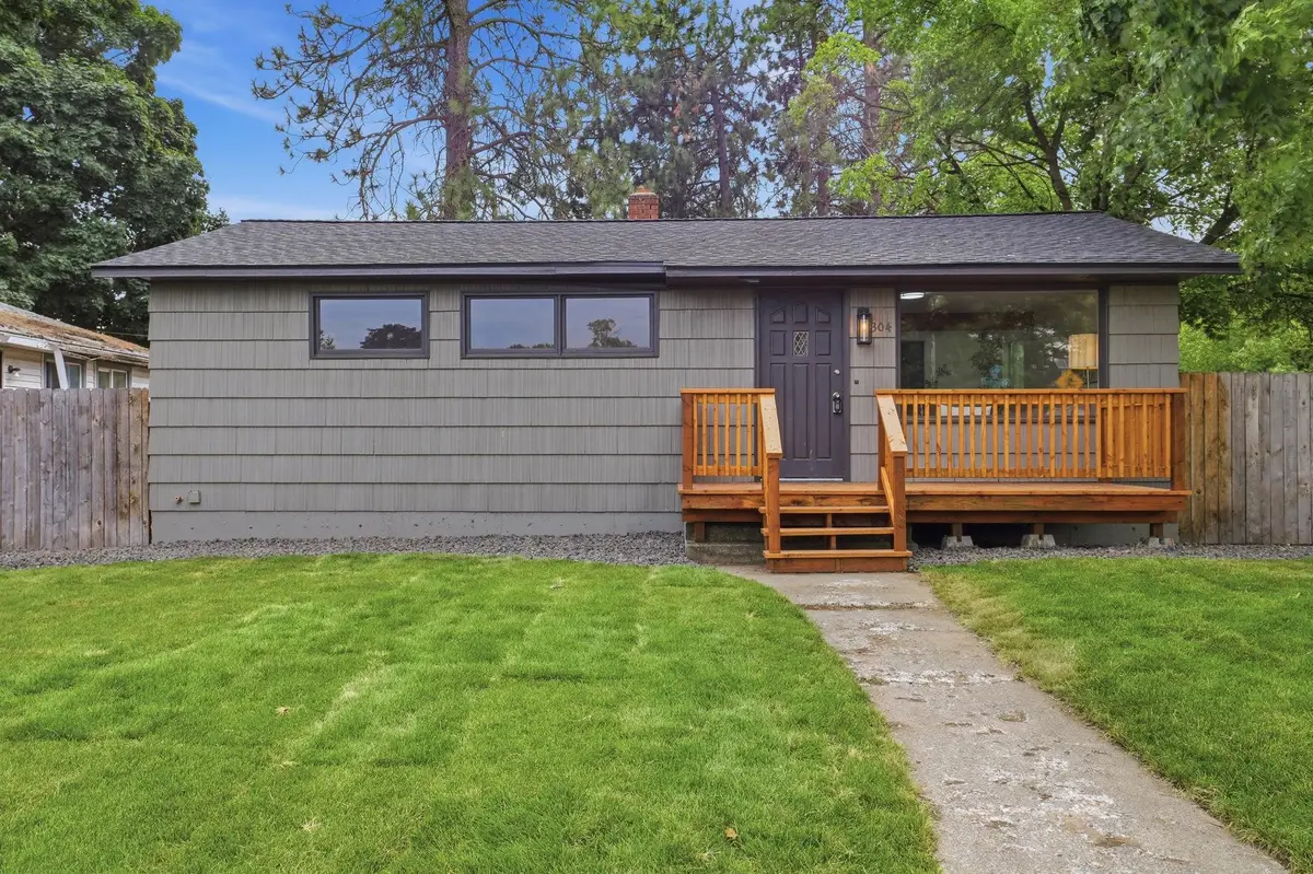 304 E Columbia Ave, Spokane, WA 99208 - #1