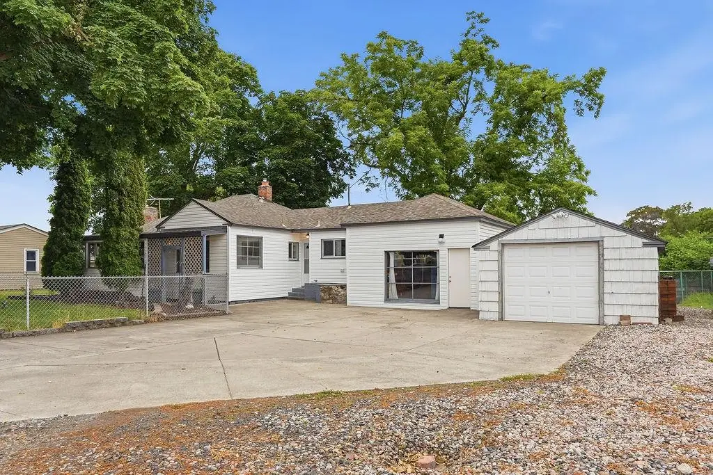 2015 N Vista Rd, Spokane, WA 99212 - #1