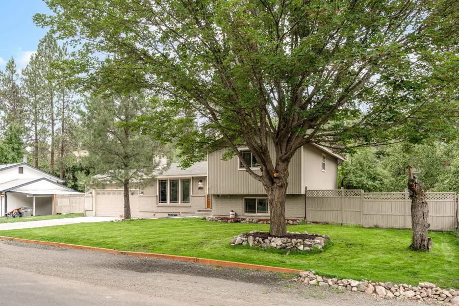 117 E Franklin Dr, Nine Mile Falls, WA 99026 - #3