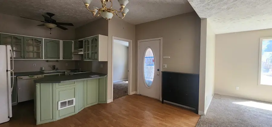 906 S Greene St, Spokane, WA 99202 - #3