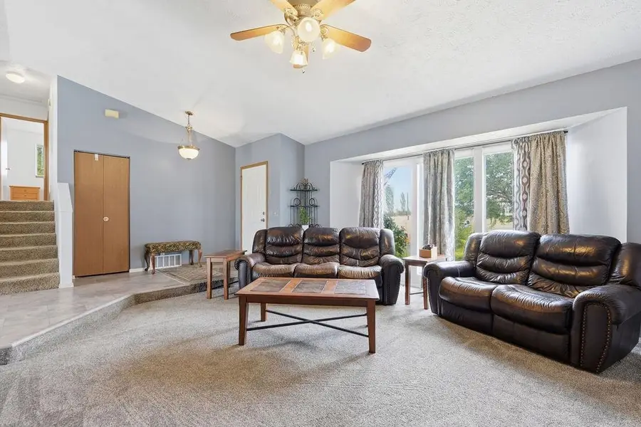 704 S Fairchild St, Medical Lake, WA 99022 - #3