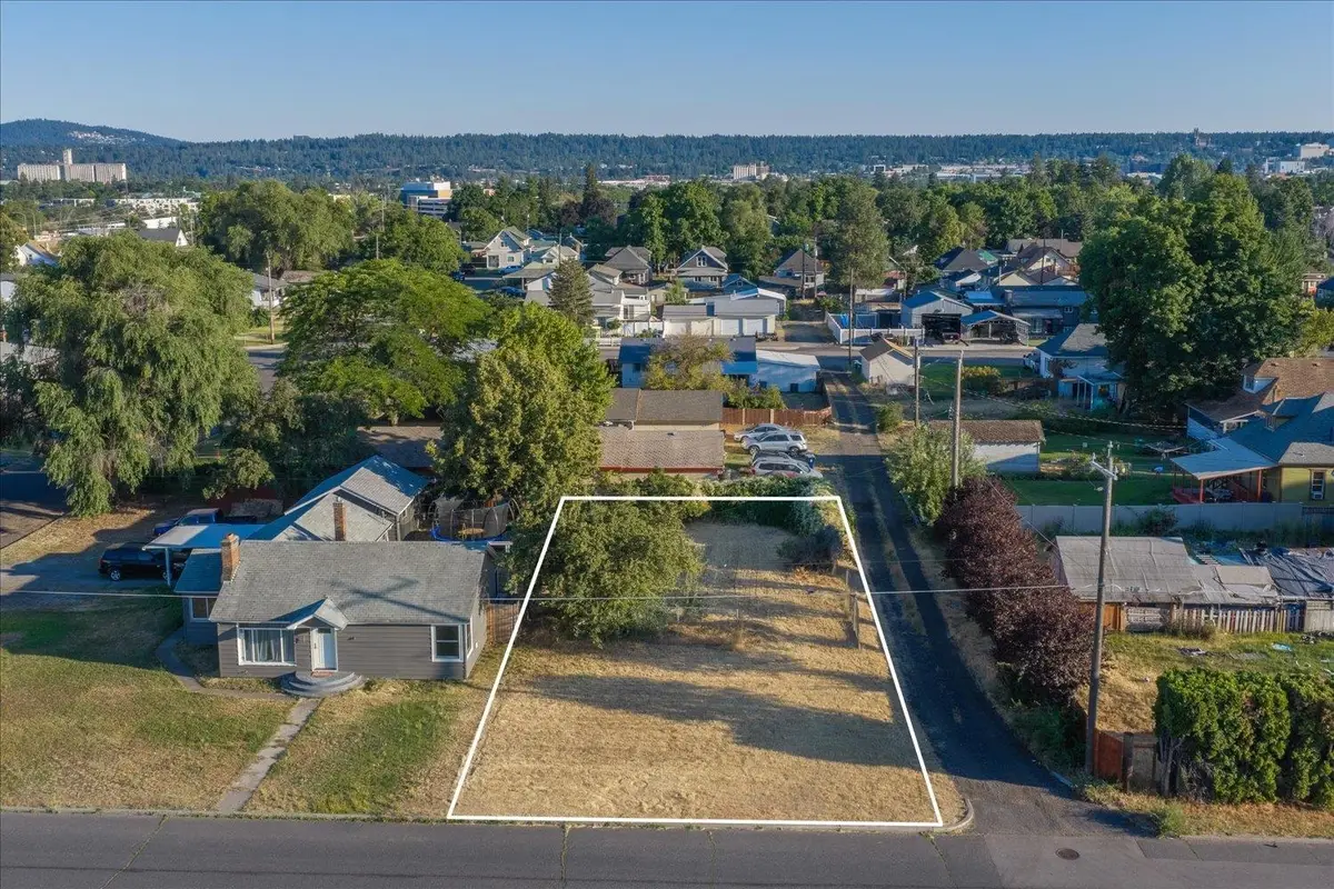 1222 E Marietta Ave, Spokane, WA 99207 - #1