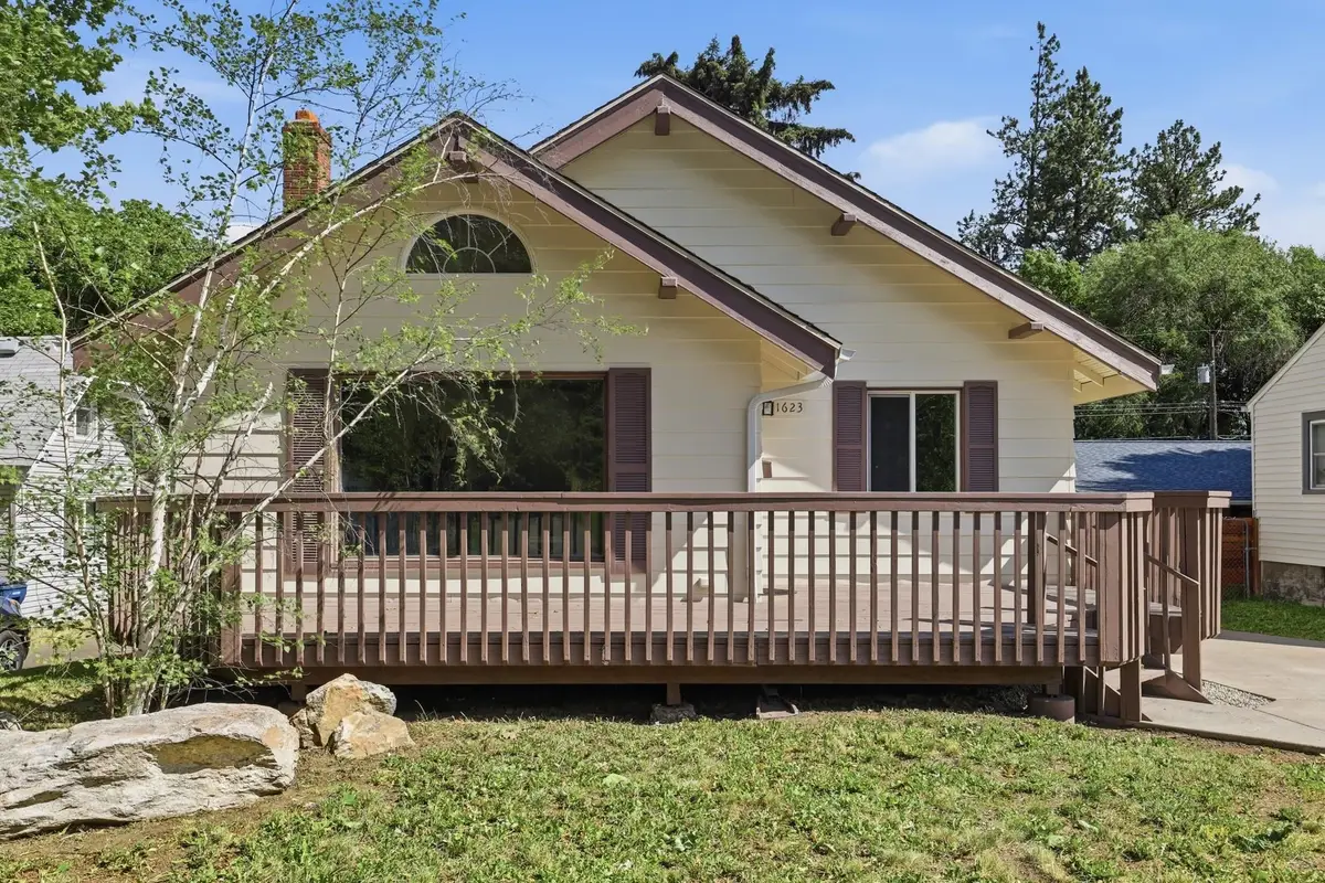 1623 E 15th Ave, Spokane, WA 99203 - #1